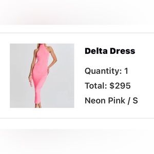 Beautiful fitted Retrofete dress